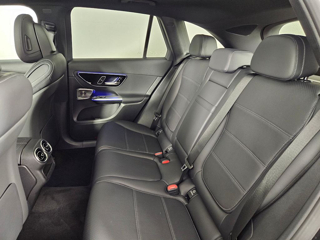 Thumbnail: 2025 Mercedes-Benz GLC - 28