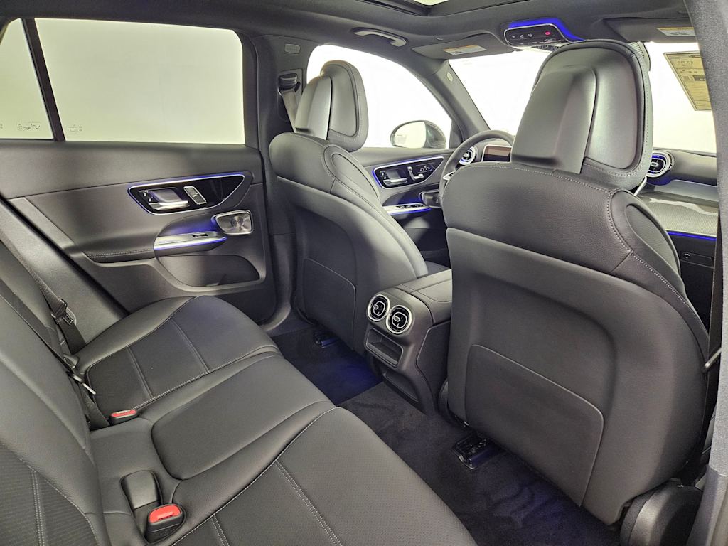 Thumbnail: 2025 Mercedes-Benz GLC - 13