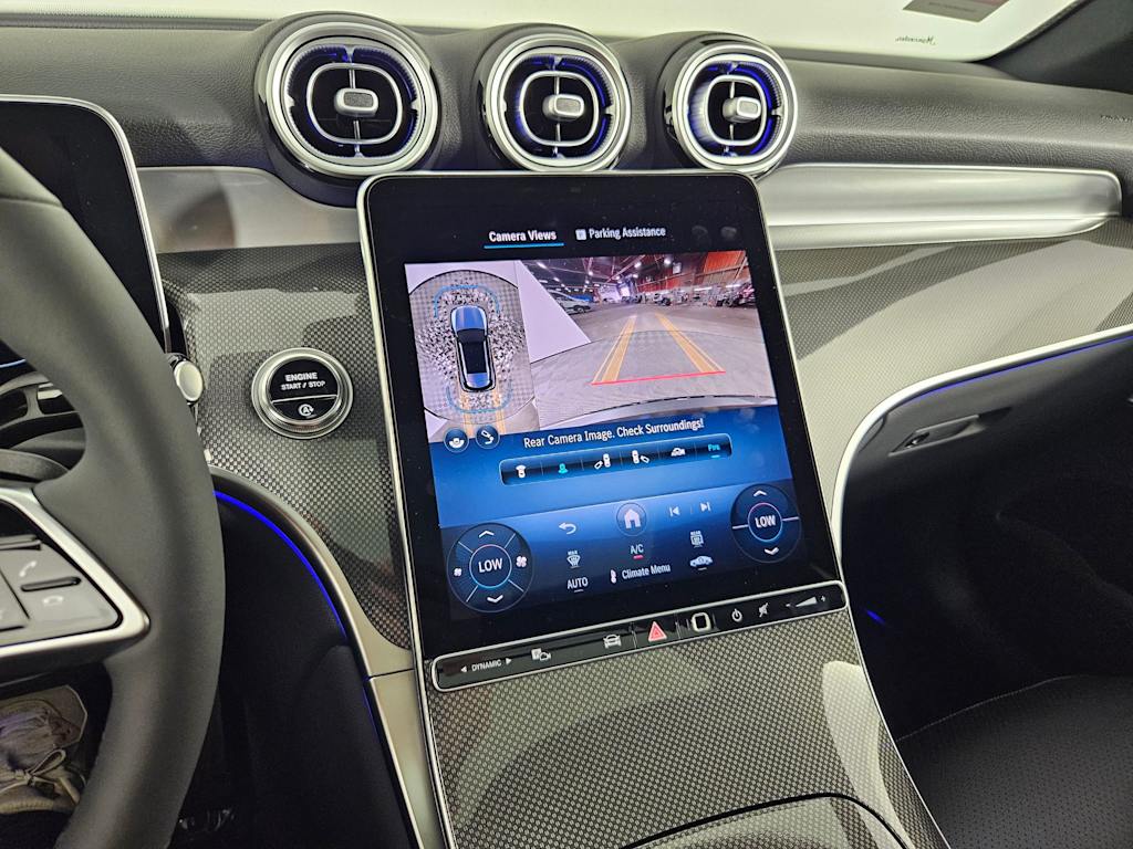 Thumbnail: 2025 Mercedes-Benz GLC - 34