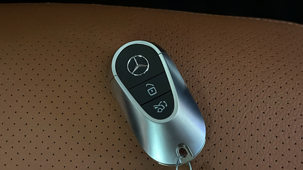 Thumbnail: 2026 Mercedes-Benz GLC - 38