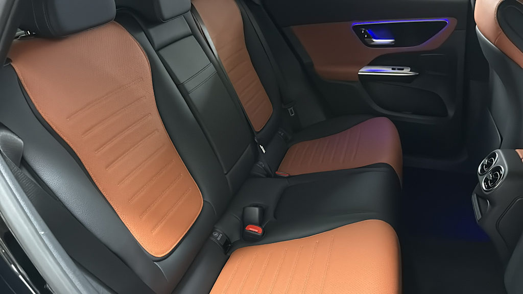 Thumbnail: 2026 Mercedes-Benz GLC - 38