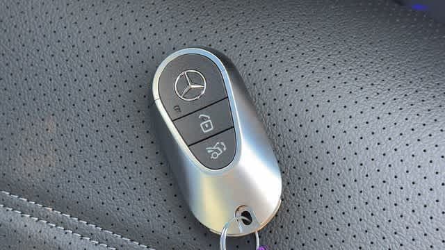 Thumbnail: 2026 Mercedes-Benz GLC - 8
