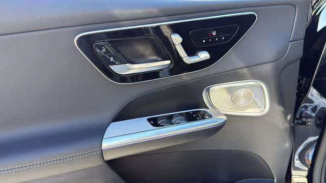Thumbnail: 2026 Mercedes-Benz GLC - 9