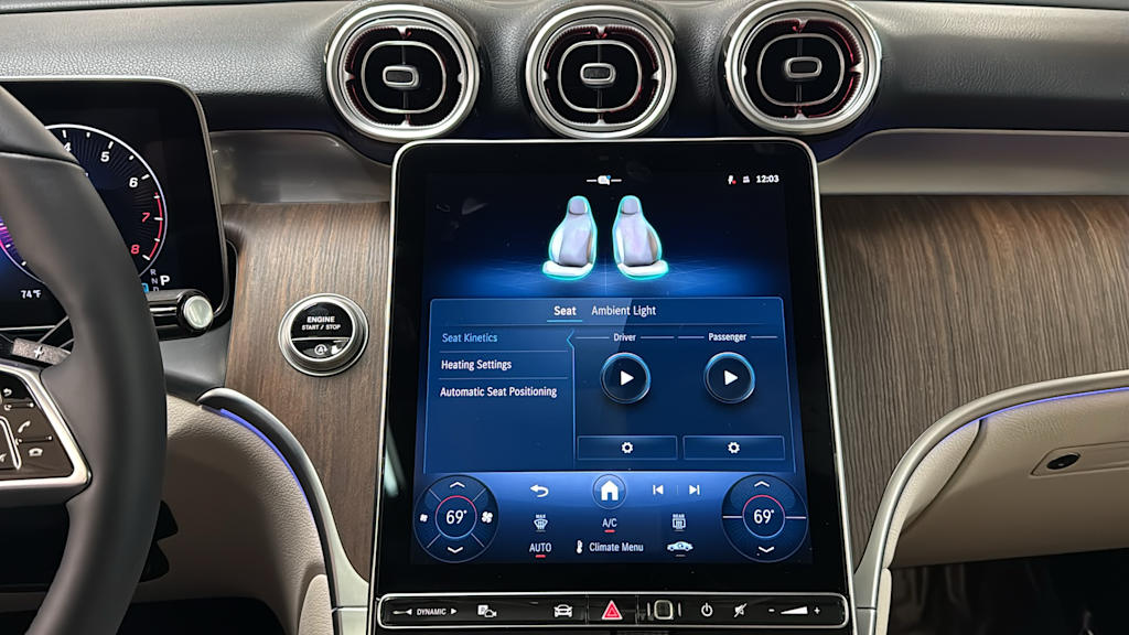 Thumbnail: 2026 Mercedes-Benz GLC - 28