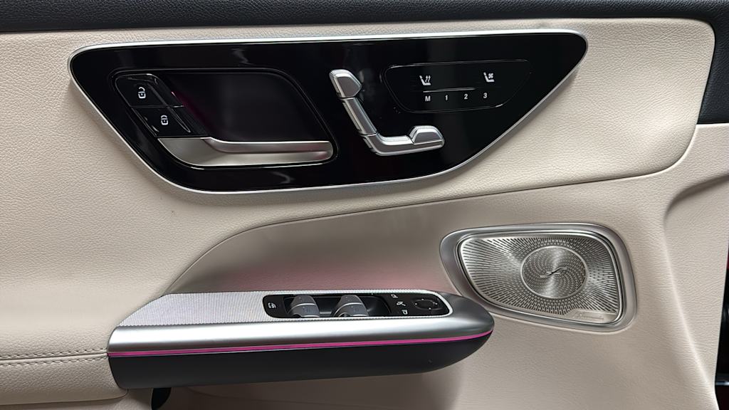Thumbnail: 2026 Mercedes-Benz GLC - 25