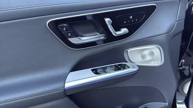 Thumbnail: 2026 Mercedes-Benz GLC - 23