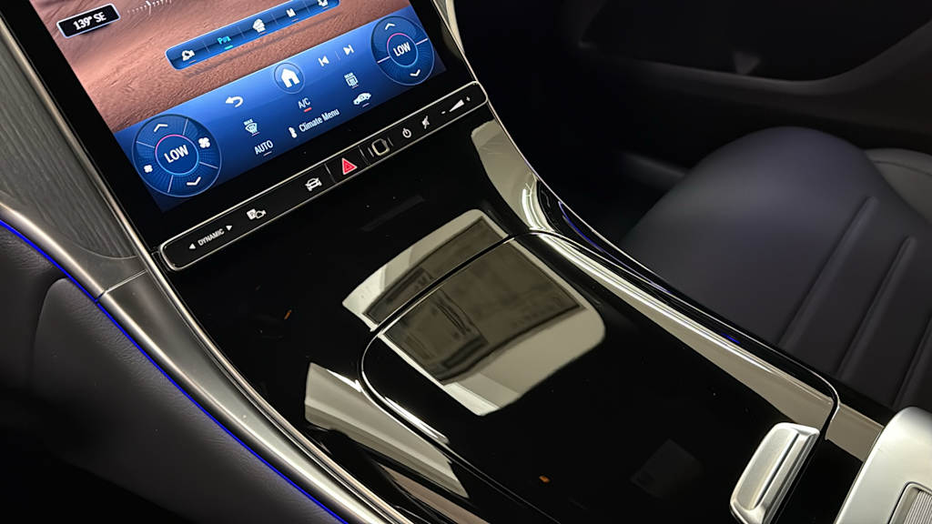 Thumbnail: 2026 Mercedes-Benz GLC - 17