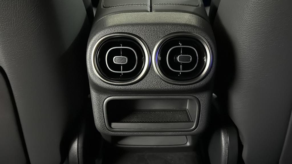 Thumbnail: 2026 Mercedes-Benz GLC - 33