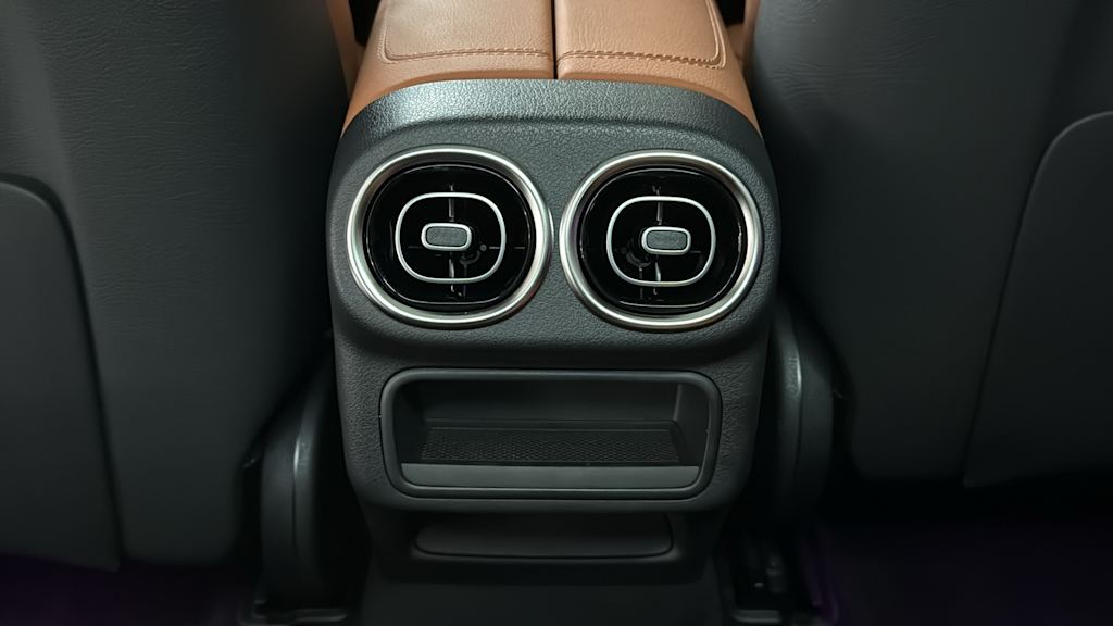 Thumbnail: 2026 Mercedes-Benz GLC - 32