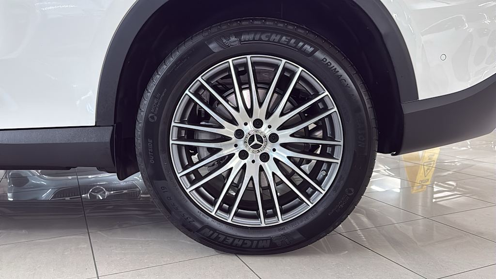 Thumbnail: 2026 Mercedes-Benz GLC - 8