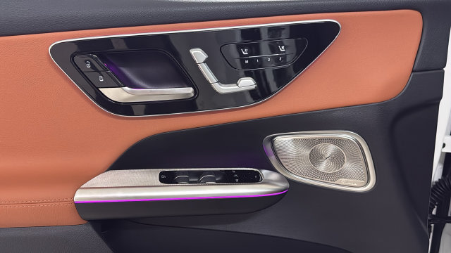 Thumbnail: 2026 Mercedes-Benz GLC - 25