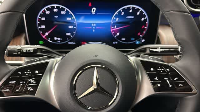 Thumbnail: 2026 Mercedes-Benz GLC - 27