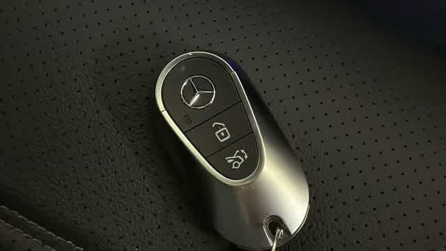 Thumbnail: 2026 Mercedes-Benz GLC - 36