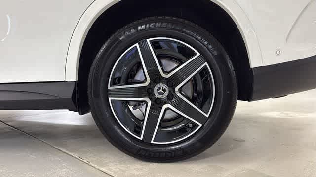 Thumbnail: 2026 Mercedes-Benz GLC - 8