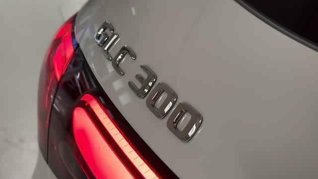 Thumbnail: 2026 Mercedes-Benz GLC - 7