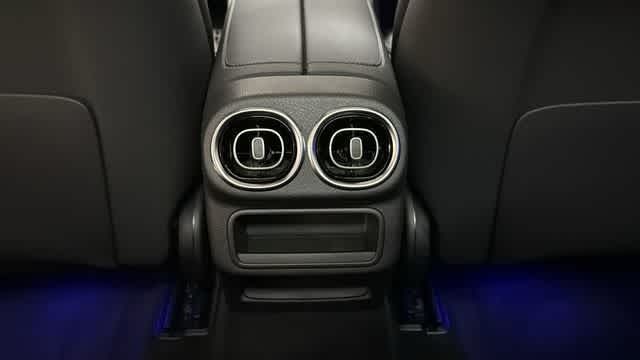 Thumbnail: 2026 Mercedes-Benz GLC - 31