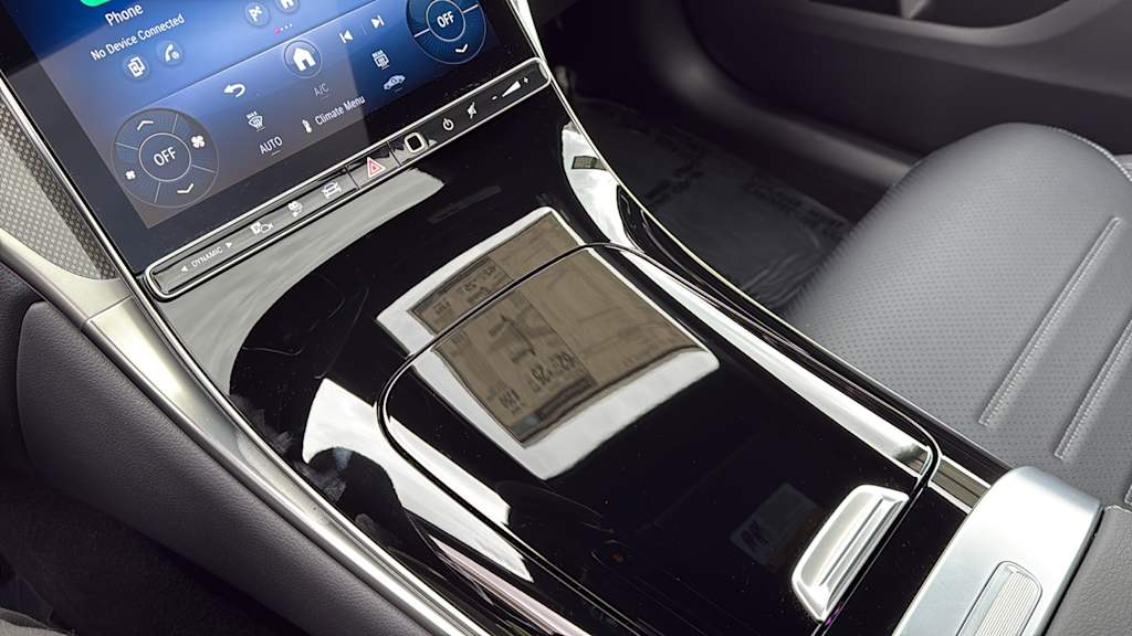 Thumbnail: 2026 Mercedes-Benz GLC - 16