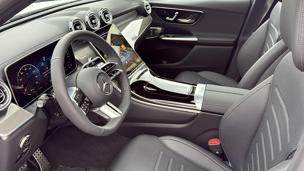 Thumbnail: 2026 Mercedes-Benz GLC - 29