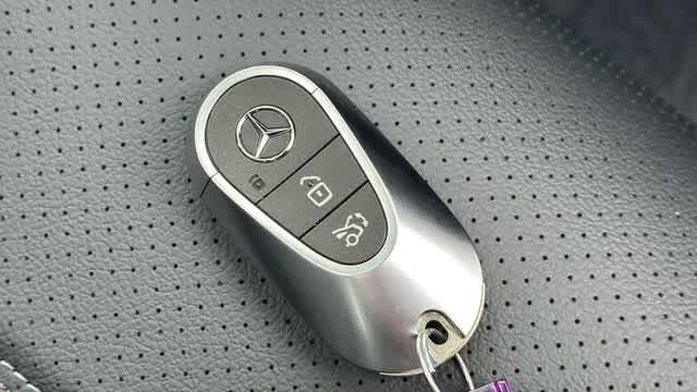 Thumbnail: 2026 Mercedes-Benz GLC - 37