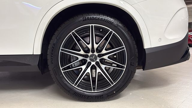 Thumbnail: 2026 Mercedes-Benz GLC - 8