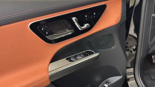 Thumbnail: 2026 Mercedes-Benz GLC - 25