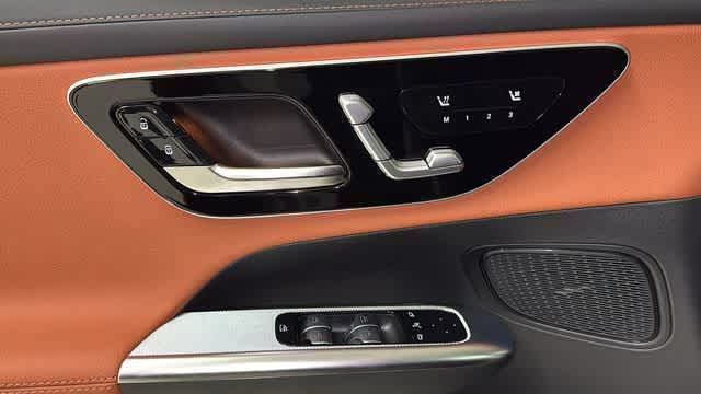 Thumbnail: 2026 Mercedes-Benz GLC - 26