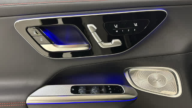 Thumbnail: 2026 Mercedes-Benz GLC - 24