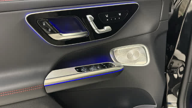 Thumbnail: 2026 Mercedes-Benz GLC - 23