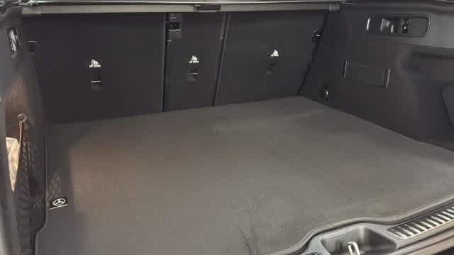Thumbnail: 2026 Mercedes-Benz GLC - 34