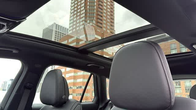 Thumbnail: 2026 Mercedes-Benz GLC - 30