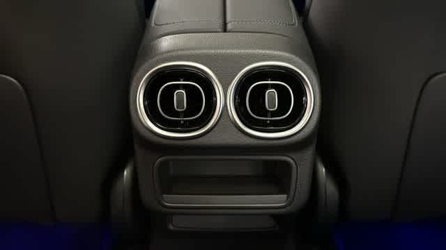 Thumbnail: 2026 Mercedes-Benz GLC - 31