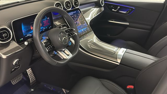 Thumbnail: 2026 Mercedes-Benz GLC - 9