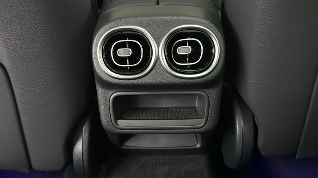 Thumbnail: 2026 Mercedes-Benz GLC - 33