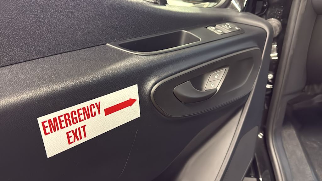 Thumbnail: 2023 Mercedes-Benz Sprinter - 16