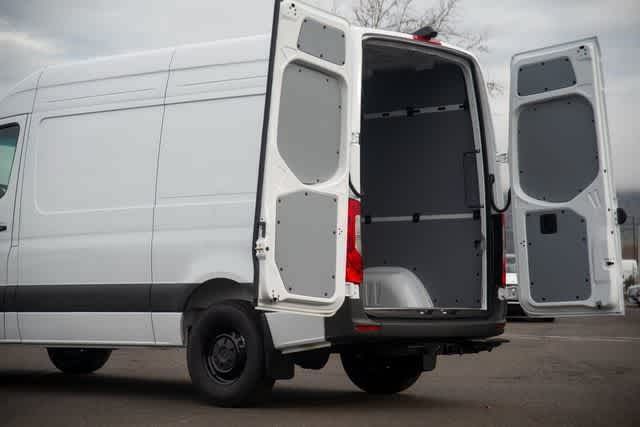 Thumbnail: 2025 Mercedes-Benz Sprinter - 28