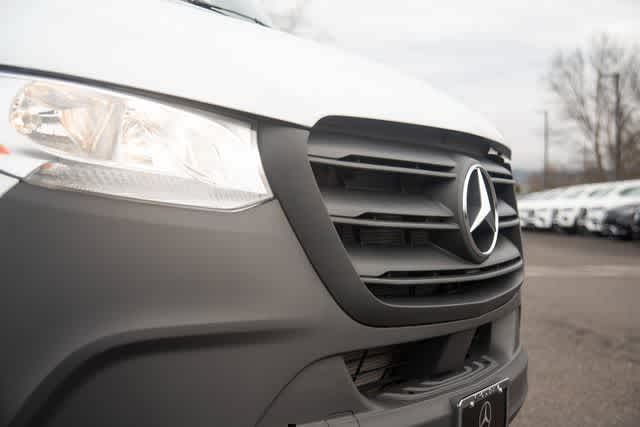 Thumbnail: 2025 Mercedes-Benz Sprinter - 26