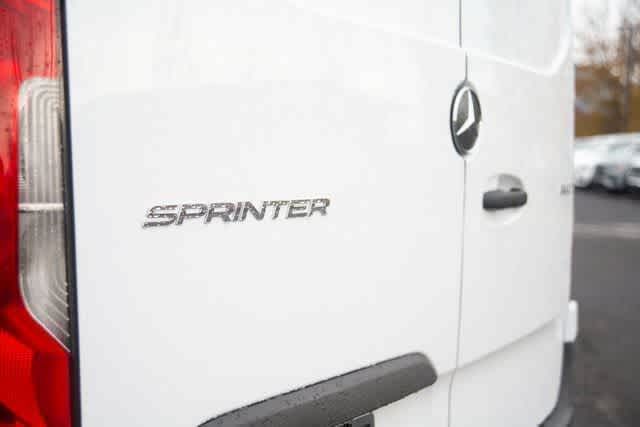 Thumbnail: 2025 Mercedes-Benz Sprinter - 6