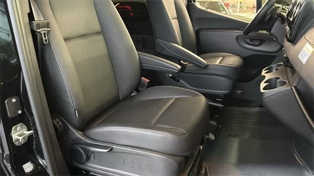 Thumbnail: 2023 Mercedes-Benz Sprinter - 10