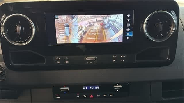 Thumbnail: 2023 Mercedes-Benz Sprinter - 13