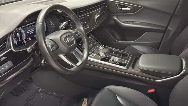 Thumbnail: 2021 Audi Q8 - 14