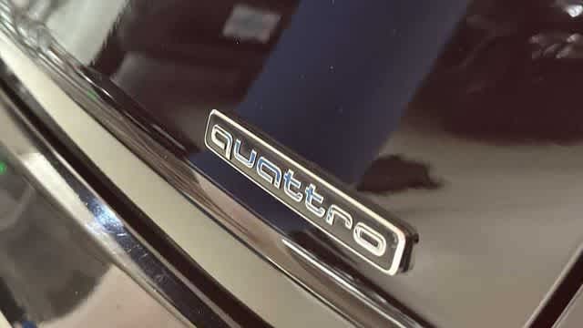 Thumbnail: 2021 Audi Q8 - 7