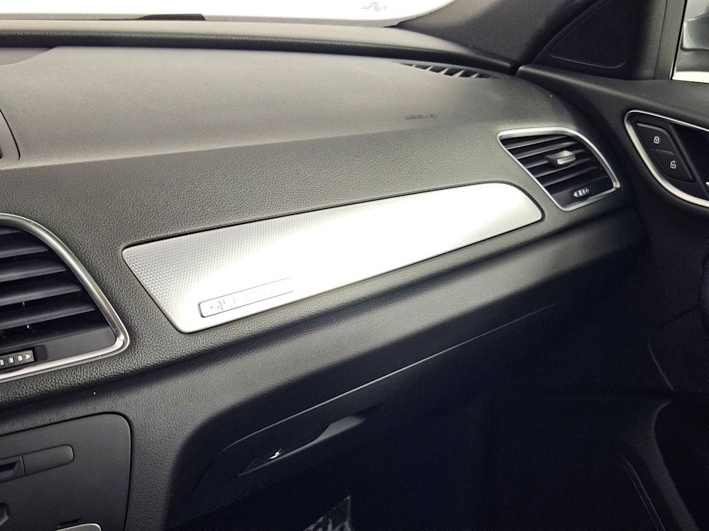 Thumbnail: 2015 Audi Q3 - 38