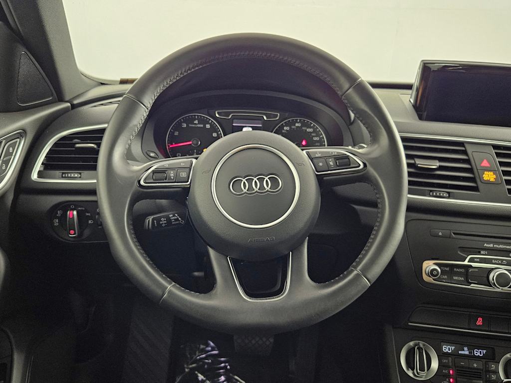 Thumbnail: 2015 Audi Q3 - 10