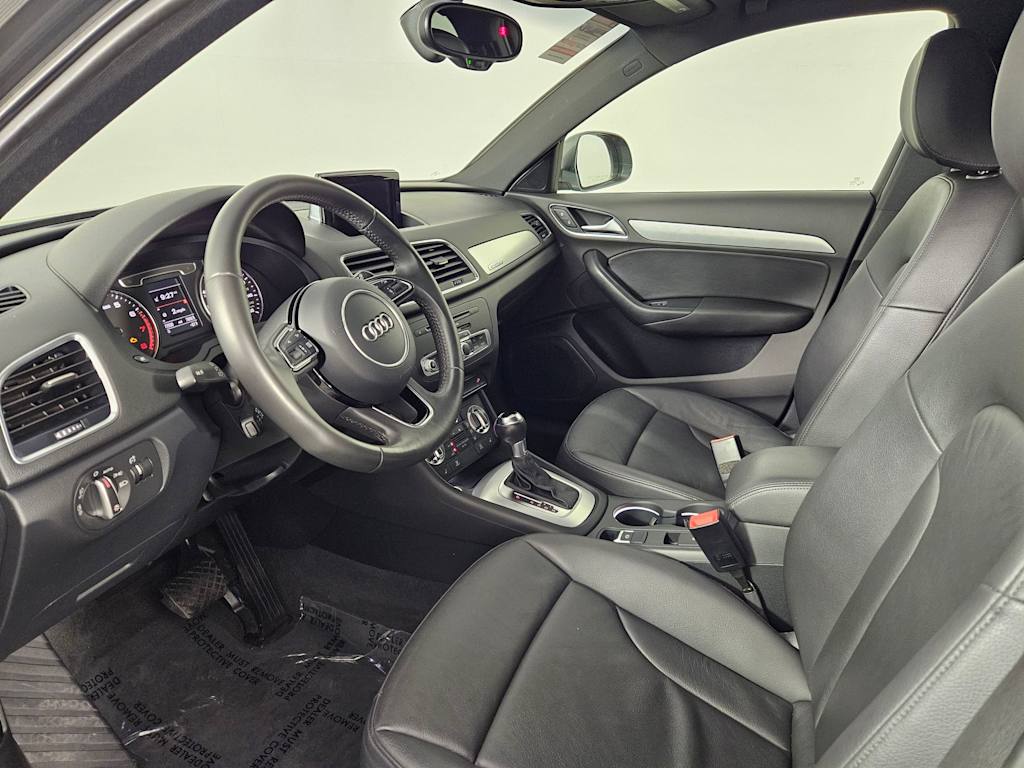 Thumbnail: 2015 Audi Q3 - 11
