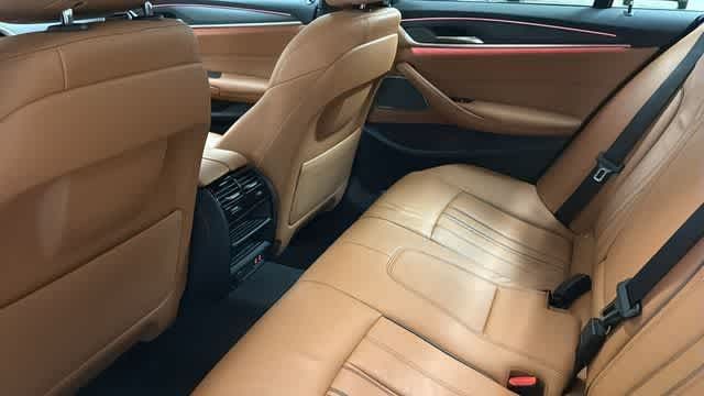Thumbnail: 2021 BMW 5 Series - 12