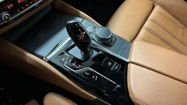 Thumbnail: 2021 BMW 5 Series - 15