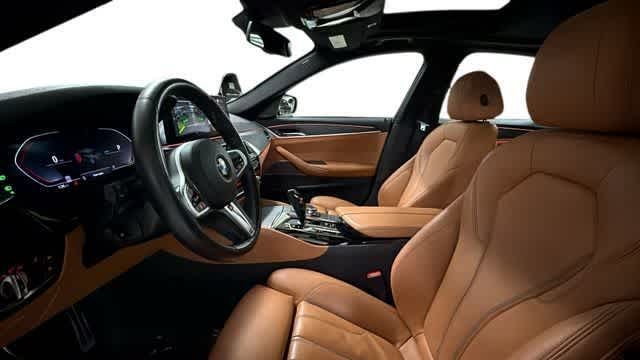 Thumbnail: 2021 BMW 5 Series - 10