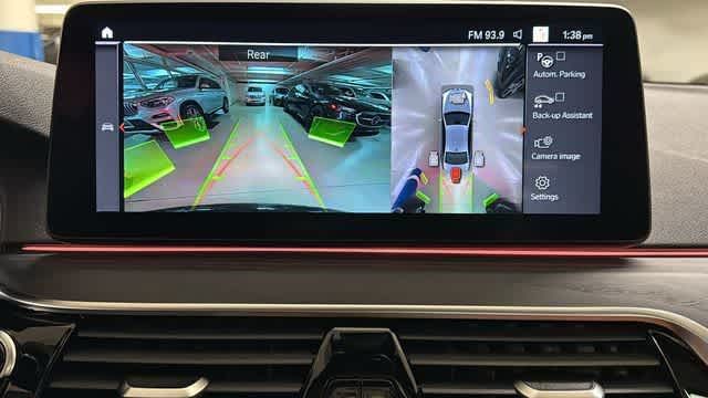 Thumbnail: 2021 BMW 5 Series - 27