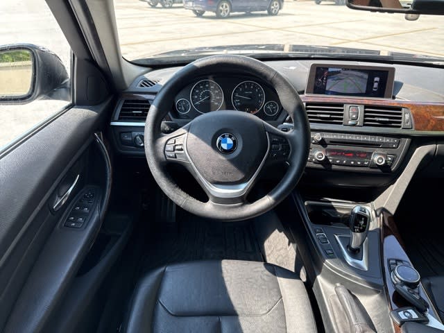 Thumbnail: 2015 BMW 3 Series - 9