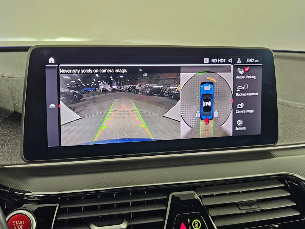 2021 BMW M5  33